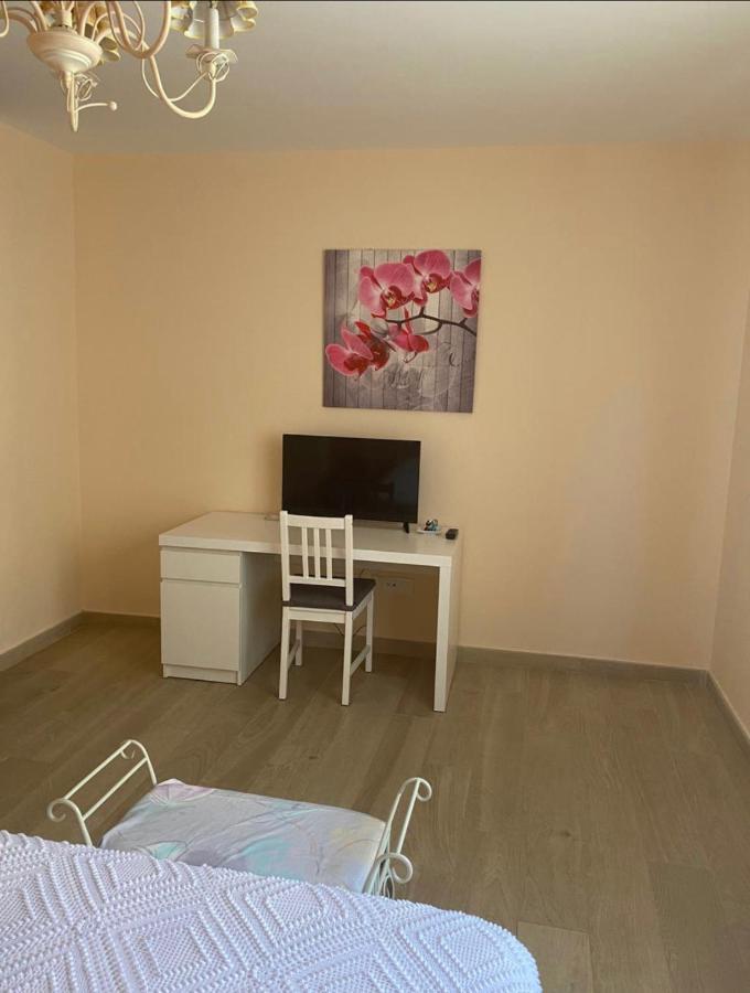 Hostal Sara Villafeliche Экстерьер фото