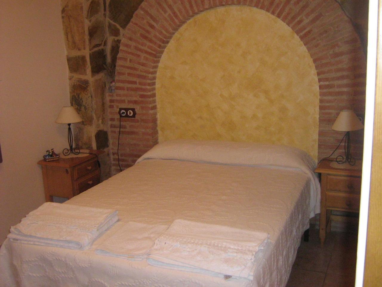 Hostal Sara Villafeliche Экстерьер фото